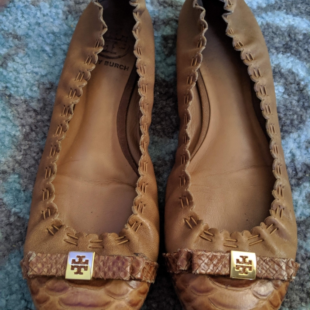 Tory Burch camel color snakeskin flats size 7.5